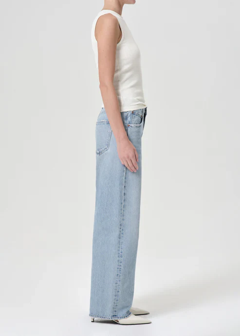 AGOLDE Low Curve Jeans in Force Blue - Image 5