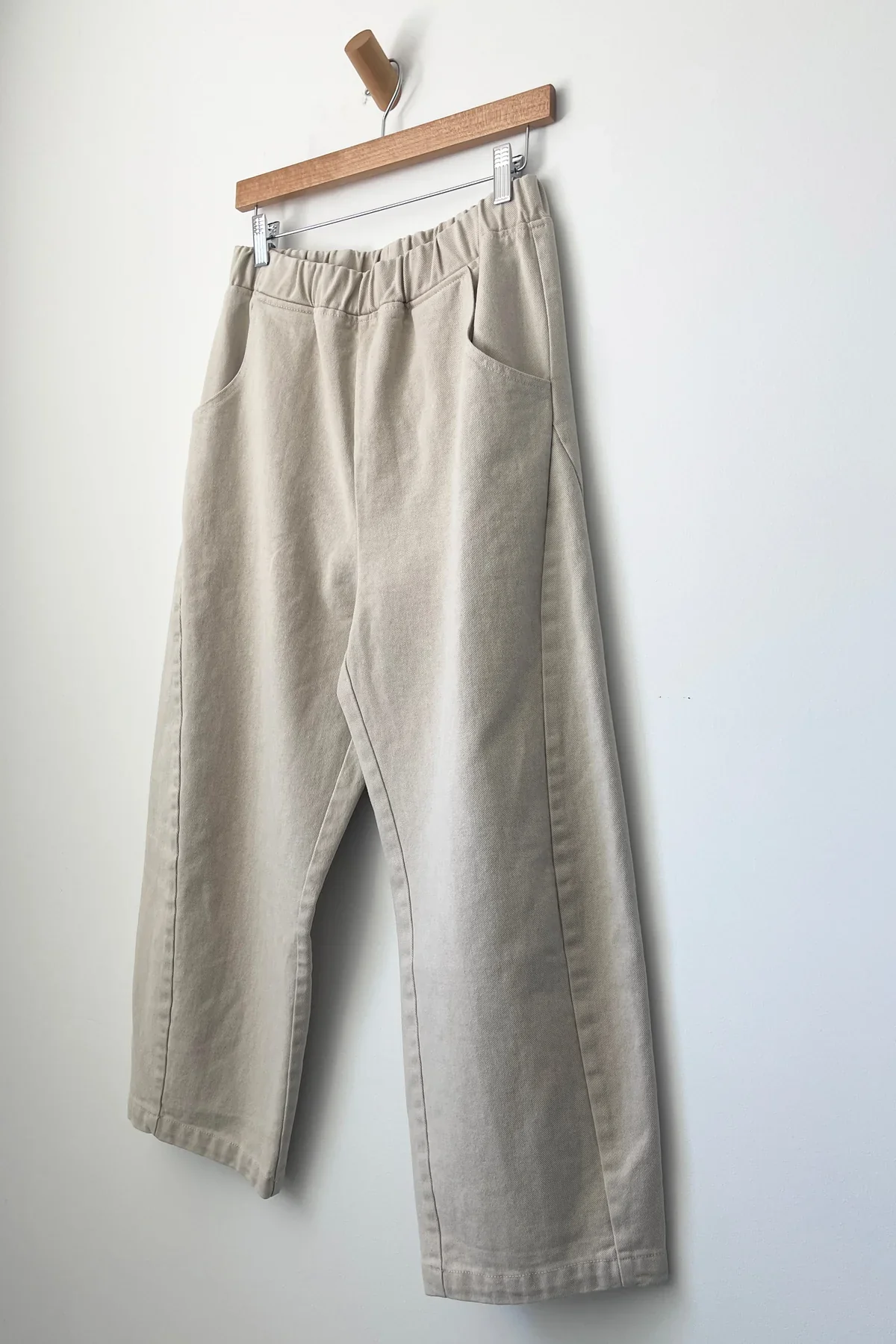 Arc Pants in Naturel - Image 2