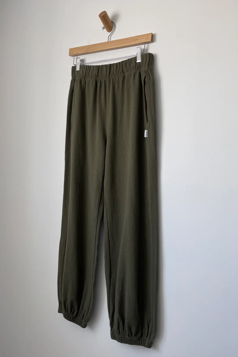 Balloon Pants in Olive - Image 4