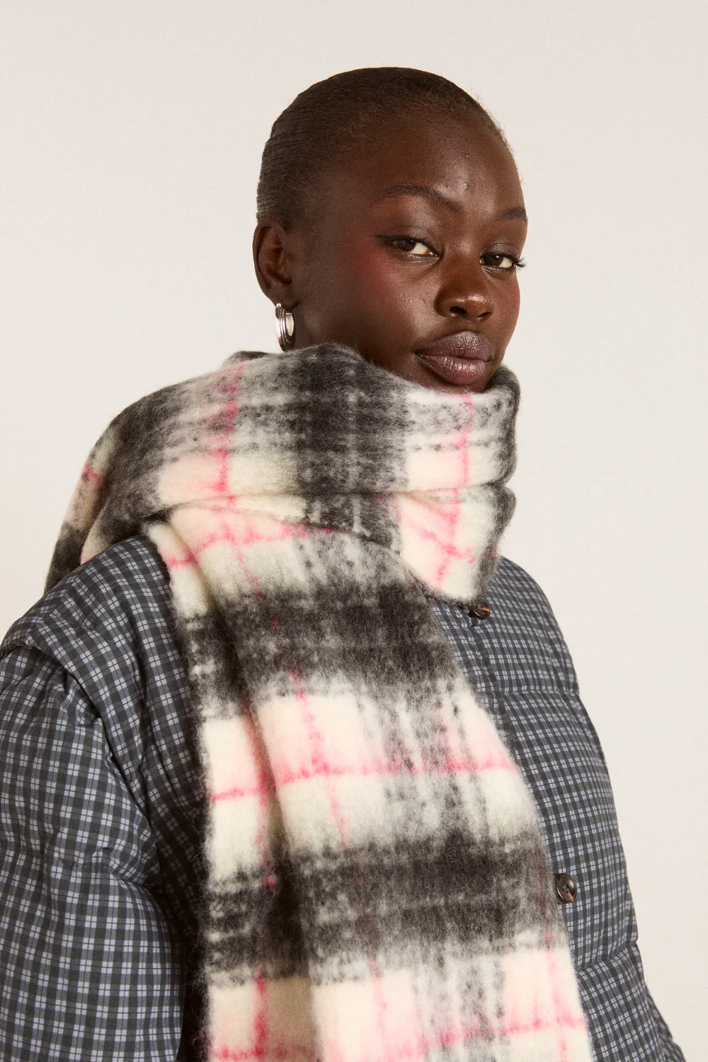 Brushed Oversized Scarf in Butter Check - Image 4