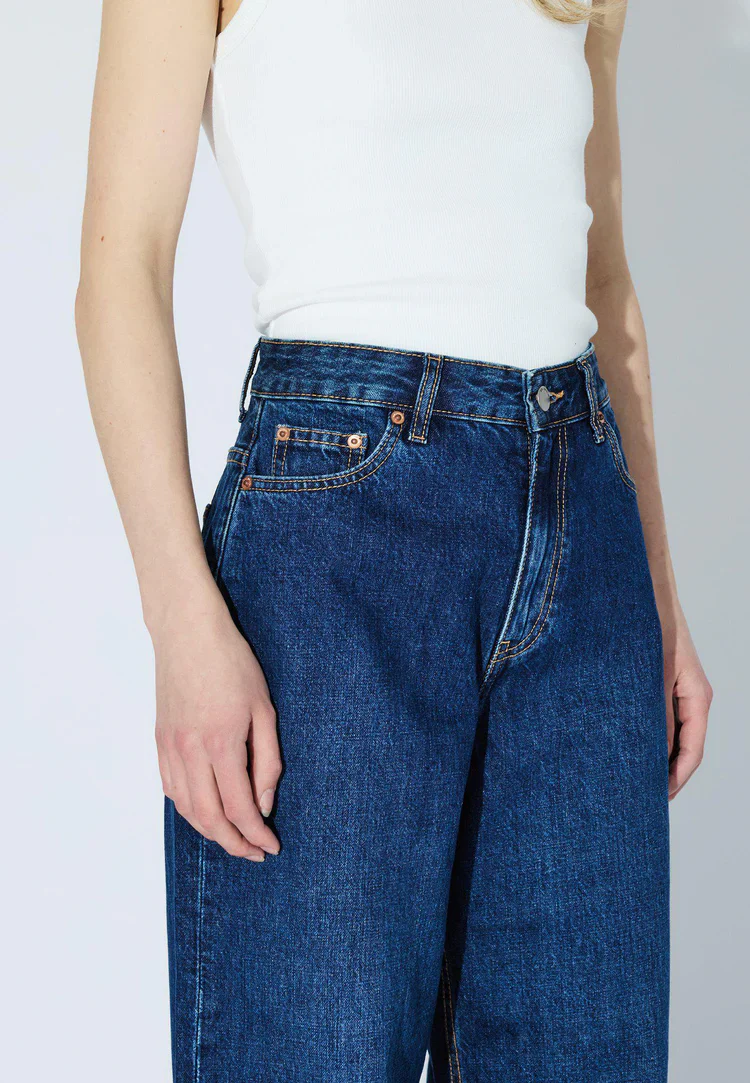 Donna Jeans in Haze Dark Shade - Image 3
