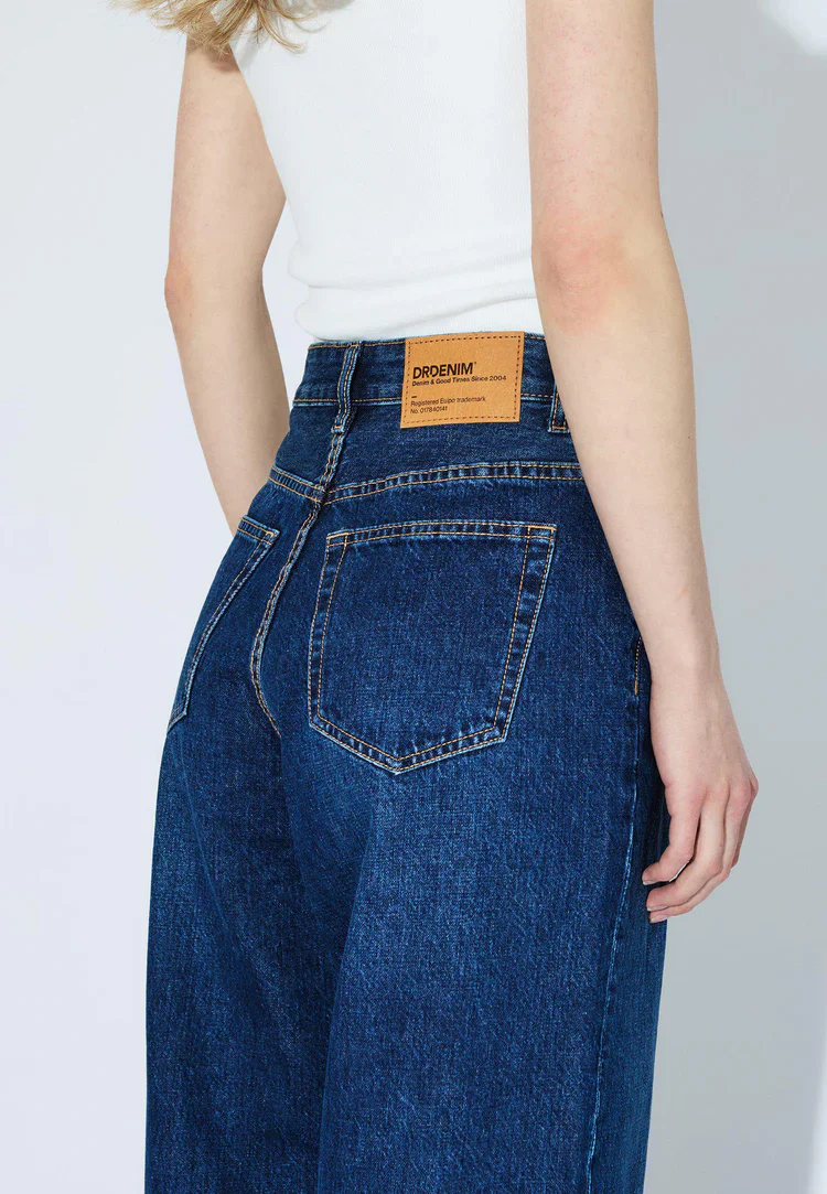 Donna Jeans in Haze Dark Shade - Image 4