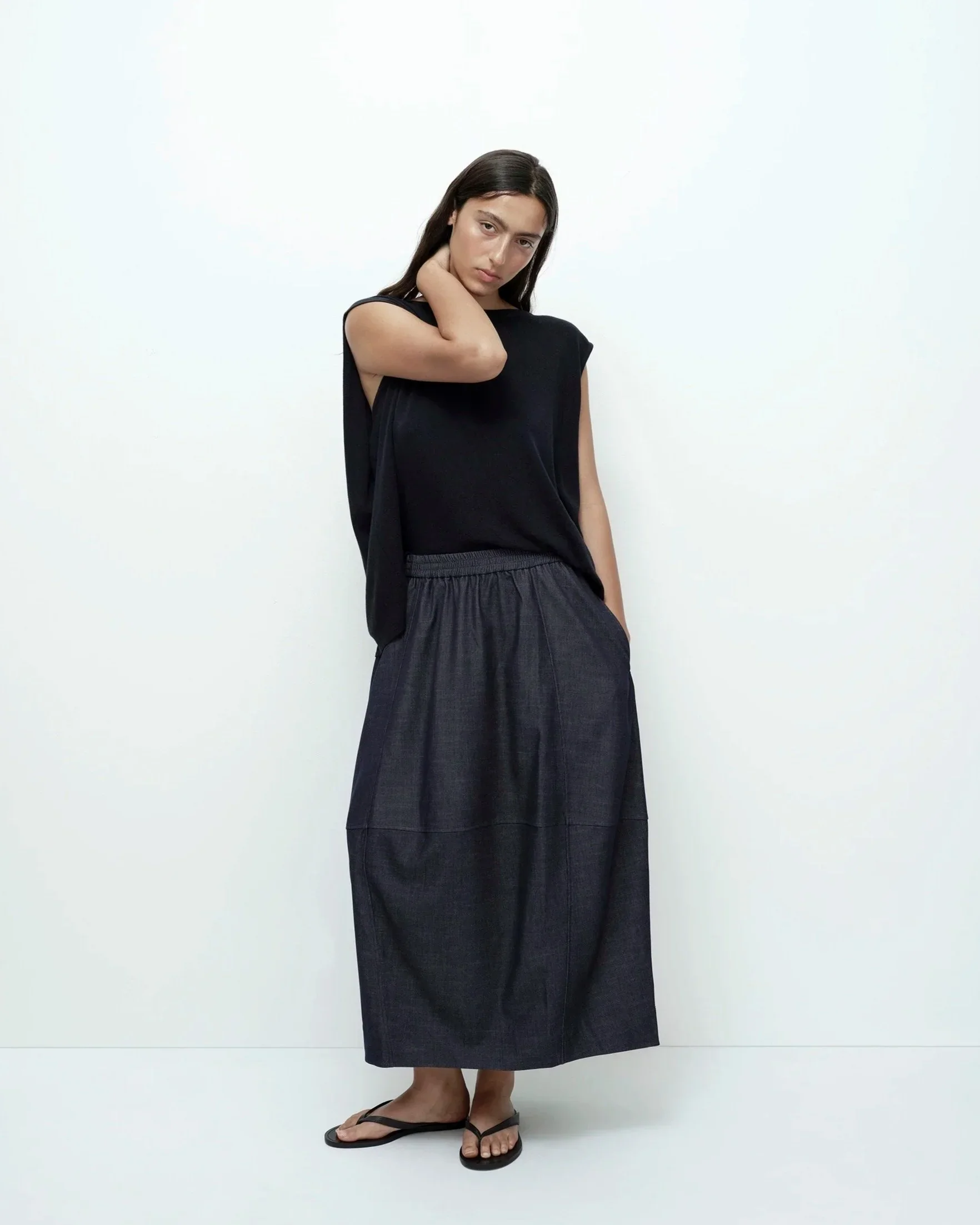 BALLOON MIDI SKIRT IN DENIM - Image 4