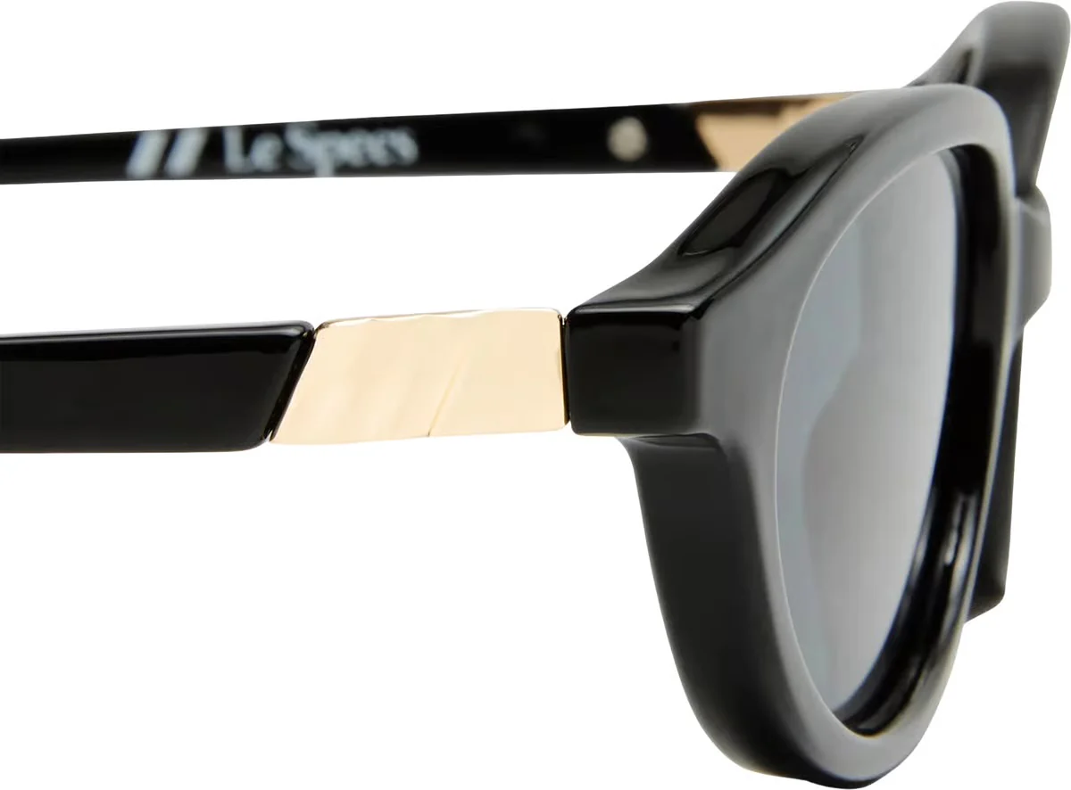DUSKFALL SUNGLASSES IN BLACK - Image 3