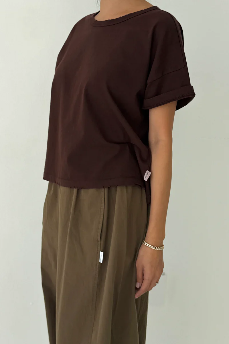 Fille Tee in Dark Cacao - Image 2