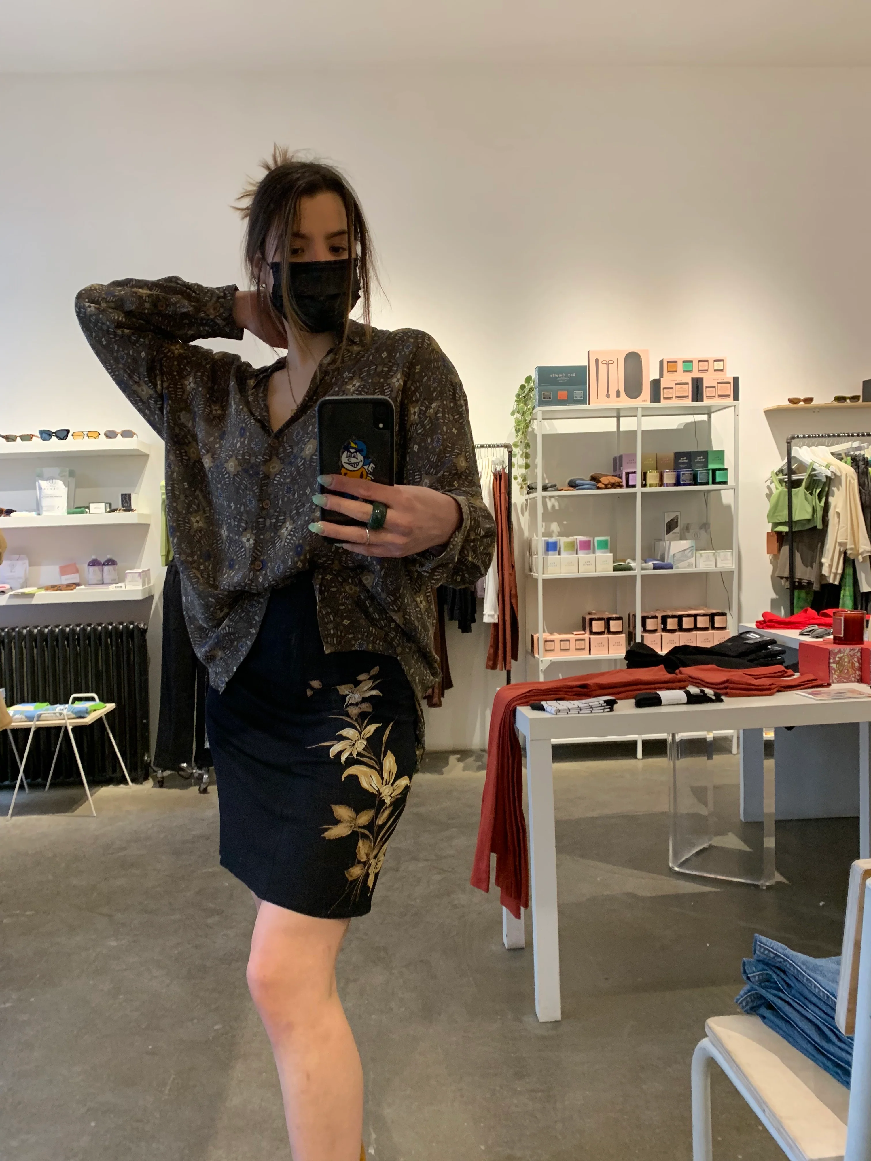 Floral Skirt in Black and Gold - Image 4