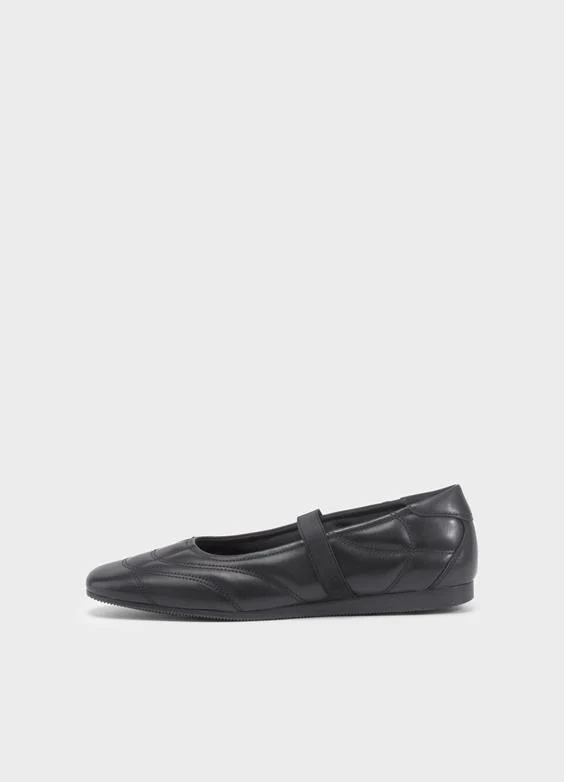 Hilary Ballet Flats in Black - Image 2