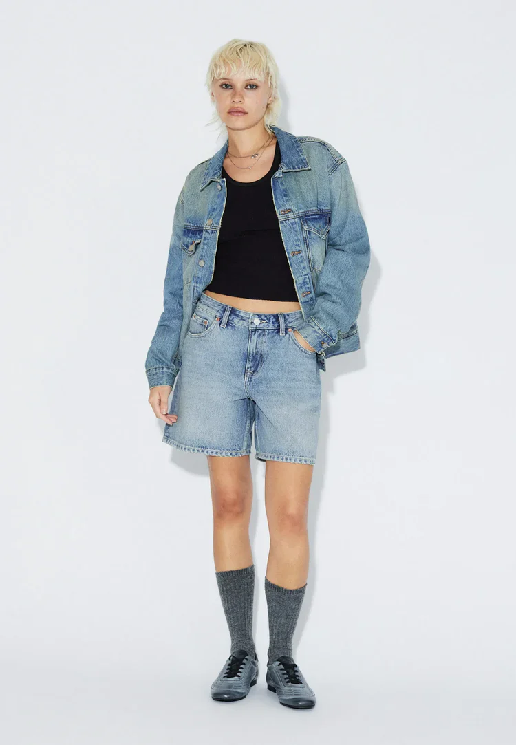Hill Denim Shorts in Drift Light Used - Image 2