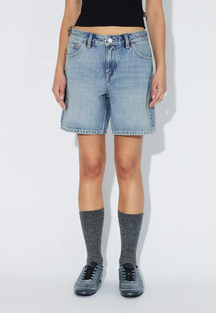 Hill Denim Shorts in Drift Light Used - Image 3