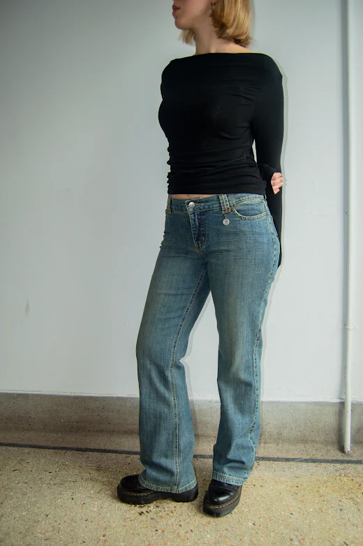 Jeans with Back Pocket Embroidery Detail