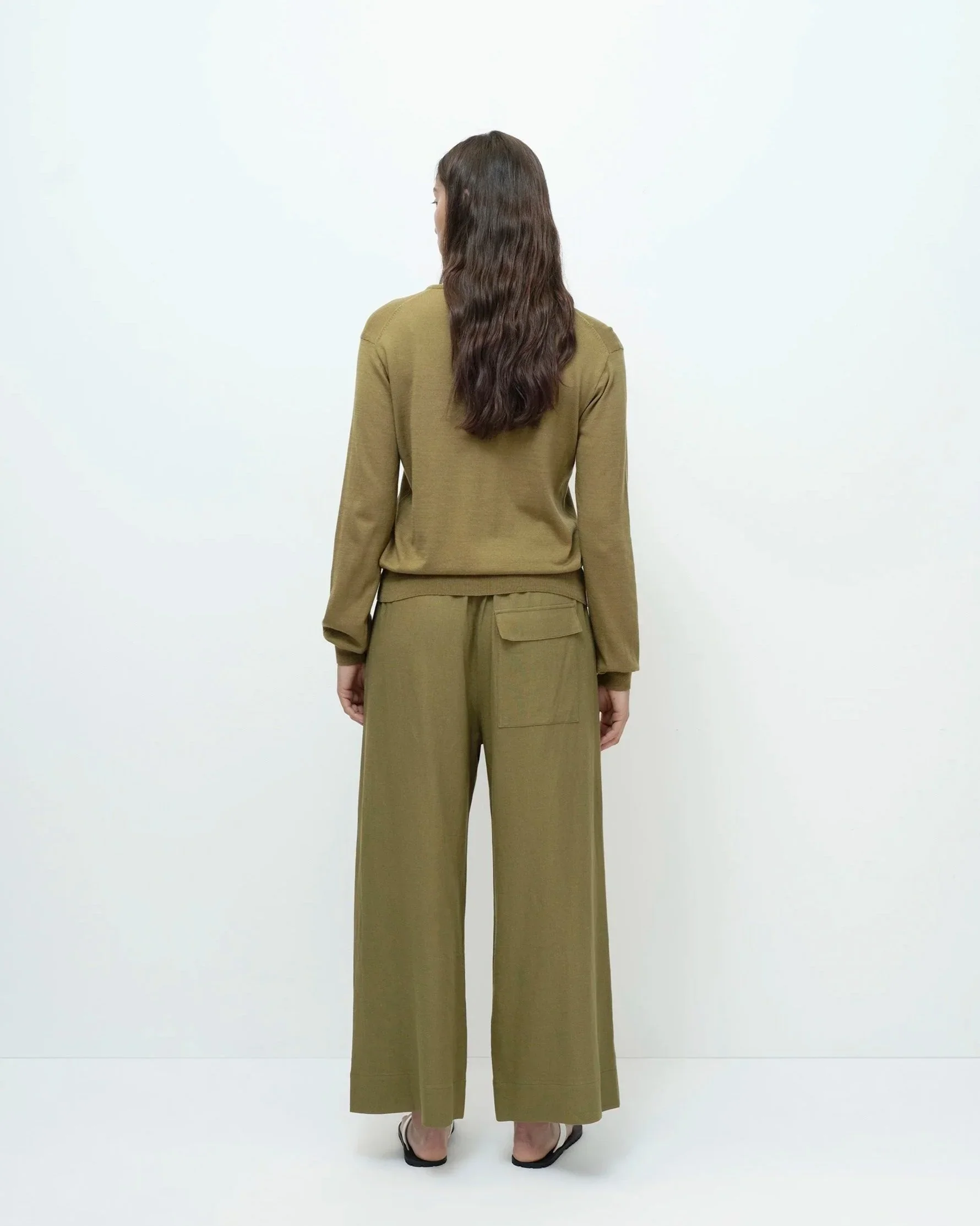 LINEN BLEND CROPPED PANTS - OLIVE GREEN - Image 2