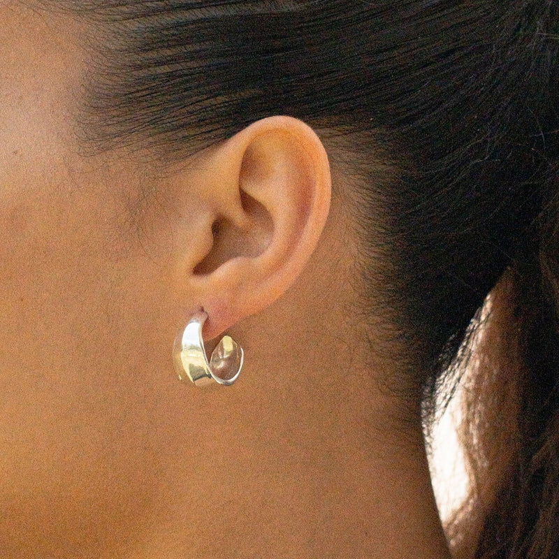 Medium Dune Hoops Silver - Image 2