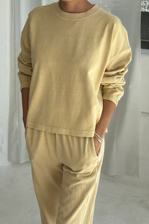 Naturelle Tee in Butter - Image 2