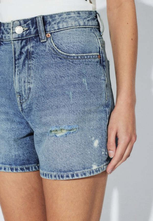 Nora Denim Shorts in Bay Sky Dirty - Image 2