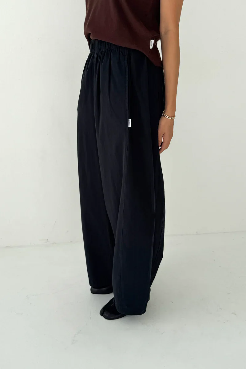 Parachute Pants in Black - Image 3