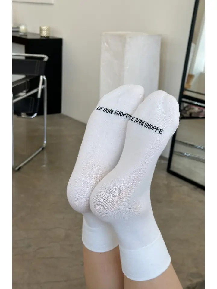 Sneaker Socks in Classic White - Image 2