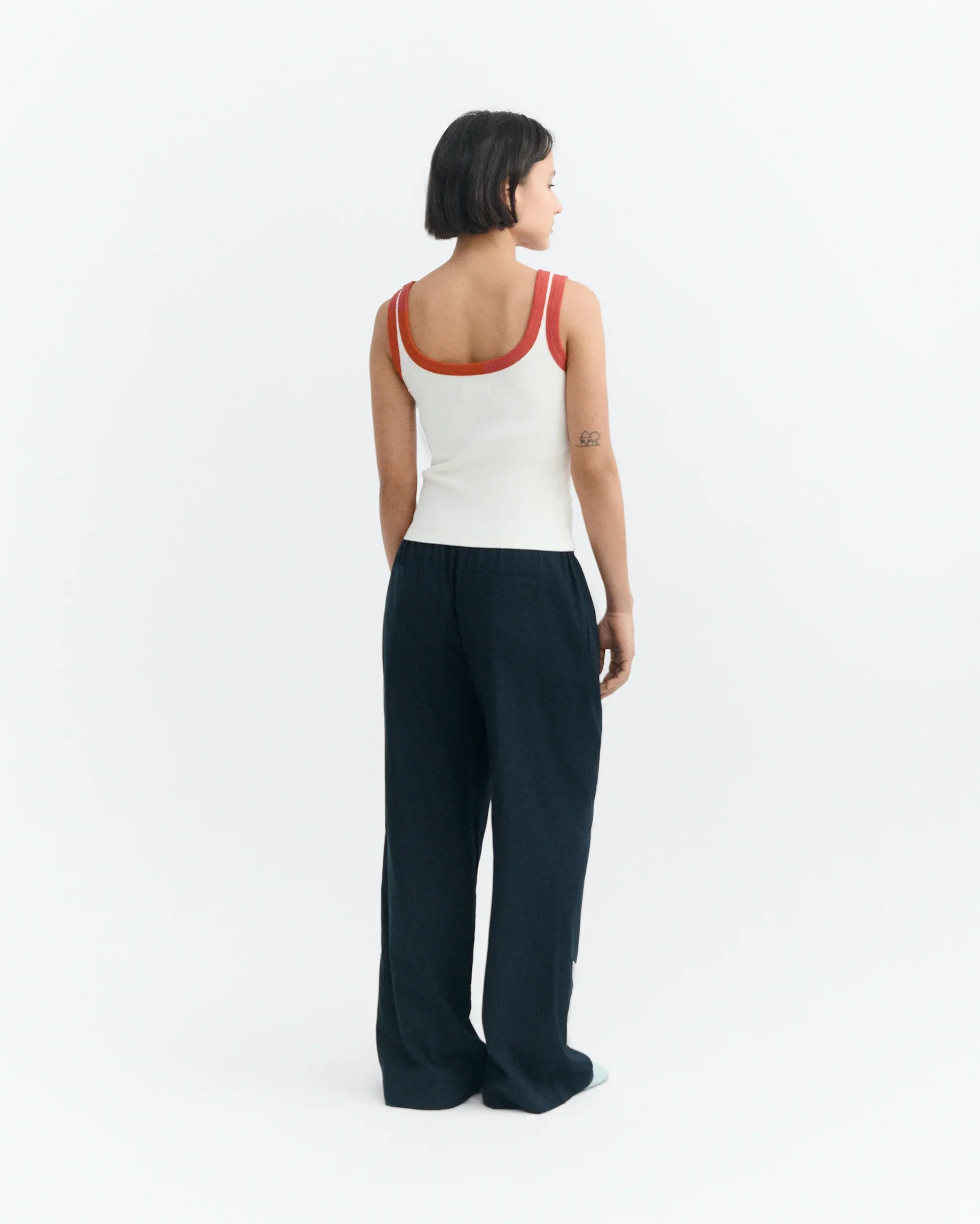 White with Red Contrast Julia Tank Top - Image 4